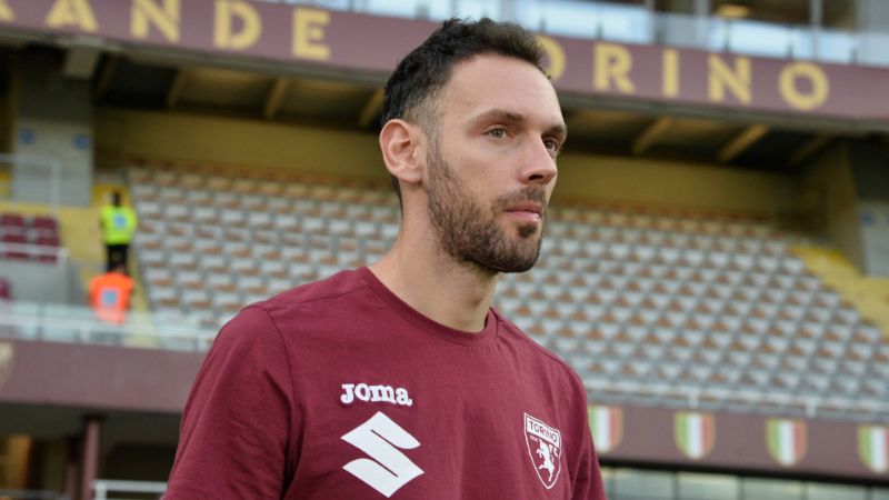 nhung-guong-mat-noi-bat